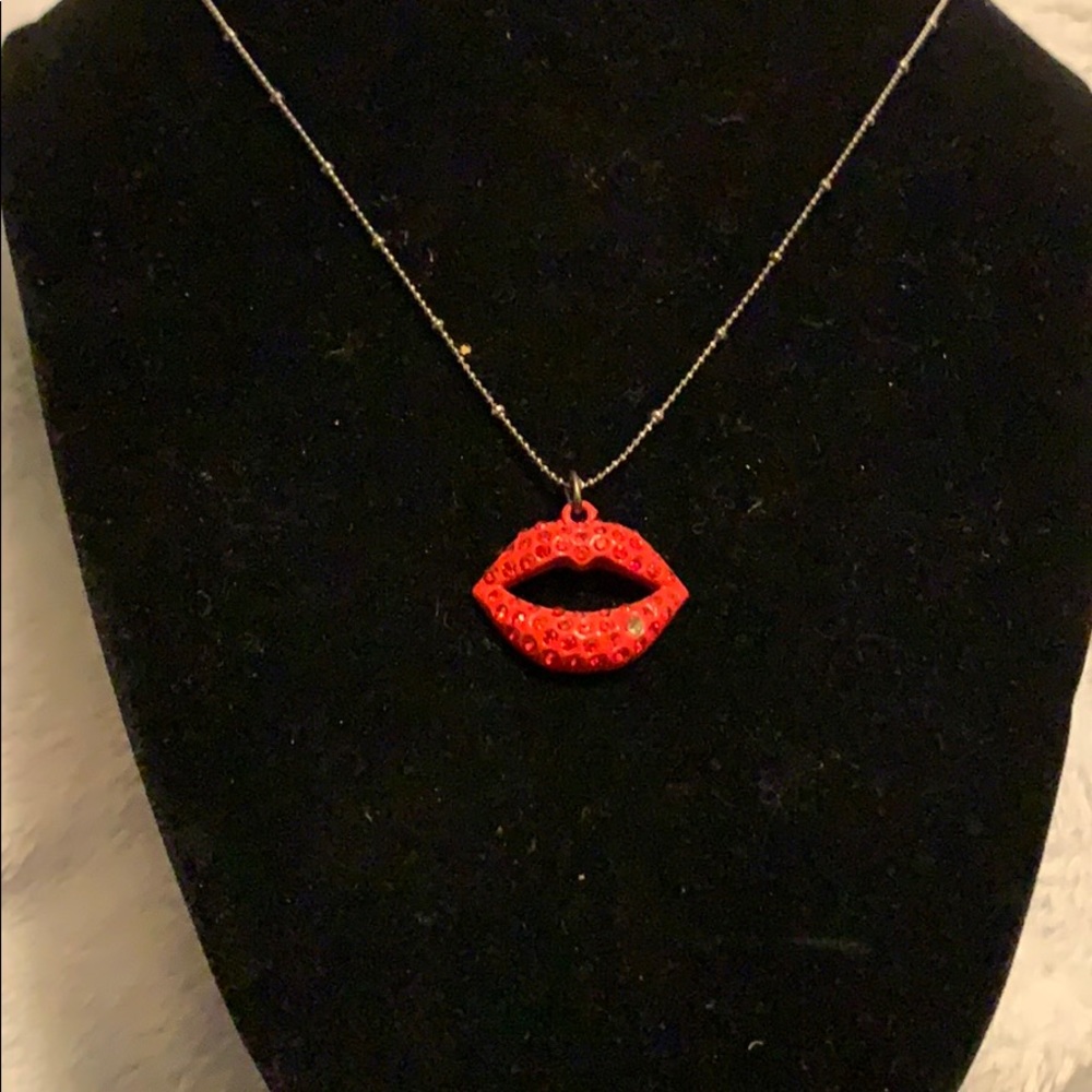 Betsey Johnson necklace